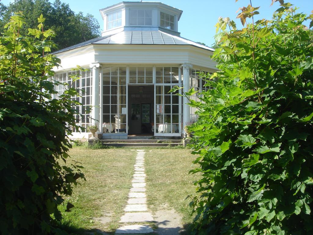 Bed and Breakfast Tullgarns Vardshus Vagnharad Экстерьер фото